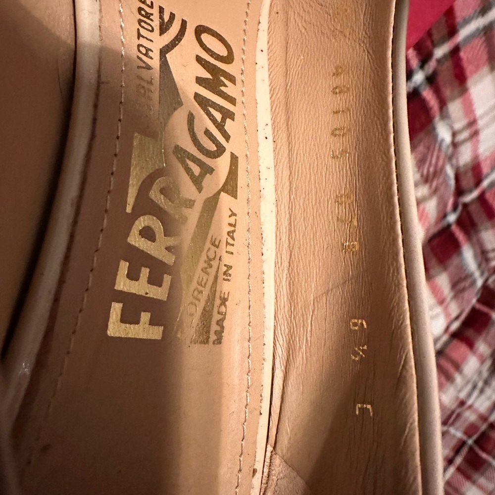 Ferragamo - Picture 4 of 5